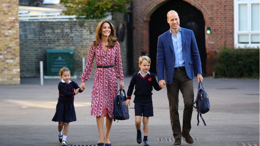 prinzessin-charlotte-+-prinz-george:-die-royalen-sproesslinge-brechen-taeglich-eine-schulregel prinzessin-charlotte-+-prinz-george:-die-royalen-sproesslinge-brechen-taeglich-eine-schulregel