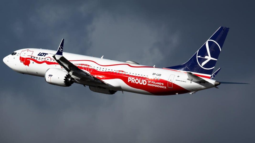london:-catering-truck-crasht-boeing-737-max-8-von-lot