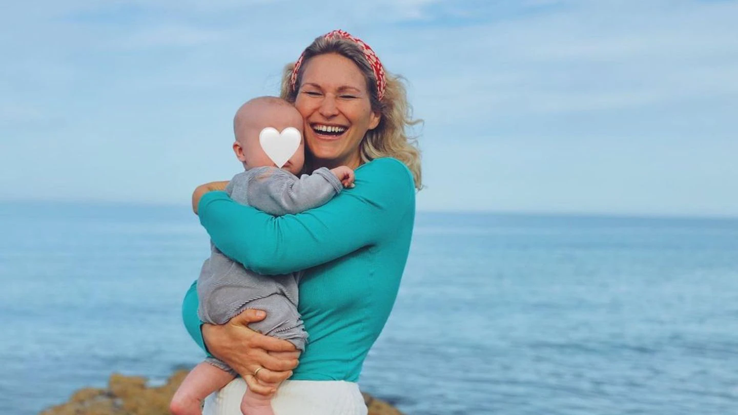 peer-kusmagk-+-janni-hoenscheid-:-ihre-familie-ist-bereit-fuer-einen-neuanfang peer-kusmagk-+-janni-hoenscheid-:-ihre-familie-ist-bereit-fuer-einen-neuanfang