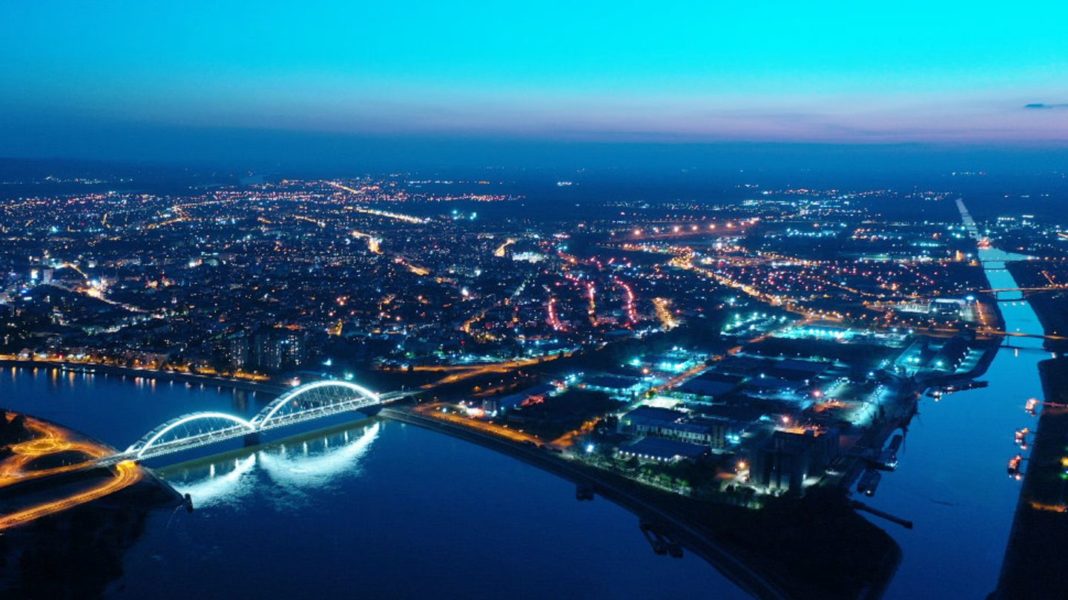 kulturhauptstadt-europas-2022,-teil-1:-novi-sad-in-serbien:-die-stadt-der-bruecken-will-bruecken-bauen
