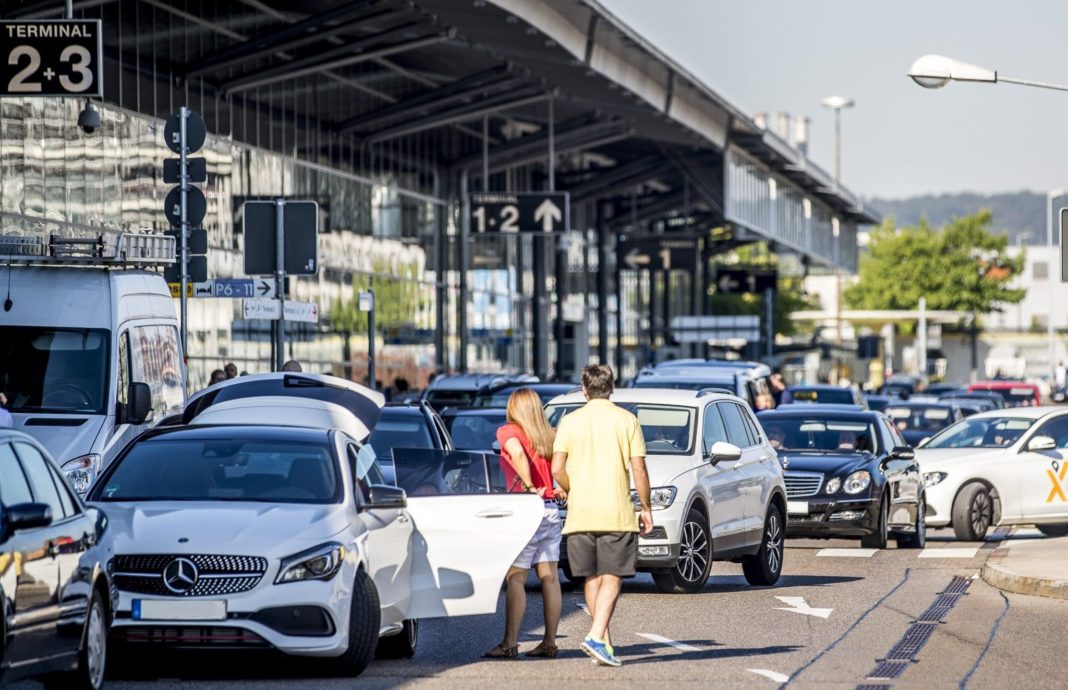 flughafen-stuttgart:-neue-regelung-fuer-kiss-&-fly-zone flughafen-stuttgart:-neue-regelung-fuer-kiss-&-fly-zone