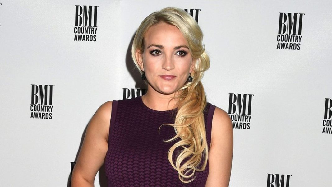 jamie-lynn-spears:-“ich-liebe-und-unterstuetze-meine-schwester” jamie-lynn-spears:-“ich-liebe-und-unterstuetze-meine-schwester”