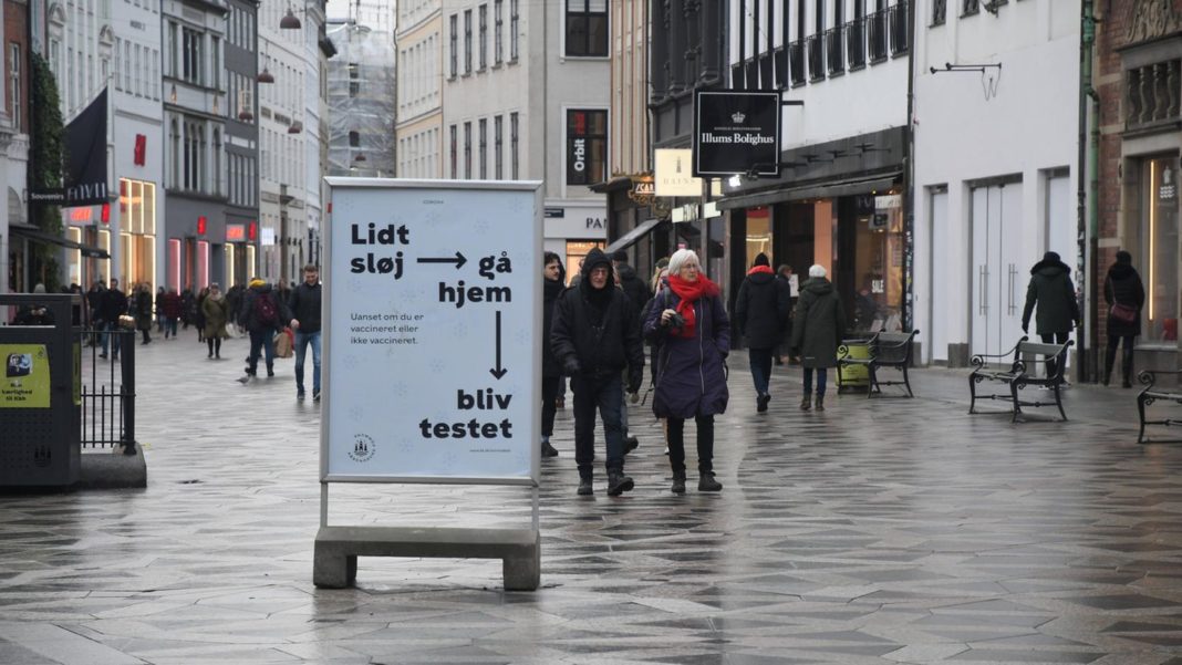blick-zu-den-nachbarn:-stagnierende-zahlen,-optimistische-experten,-gelassenes-volk:-daenemark-sieht-sich-hinterm-omikron-berg