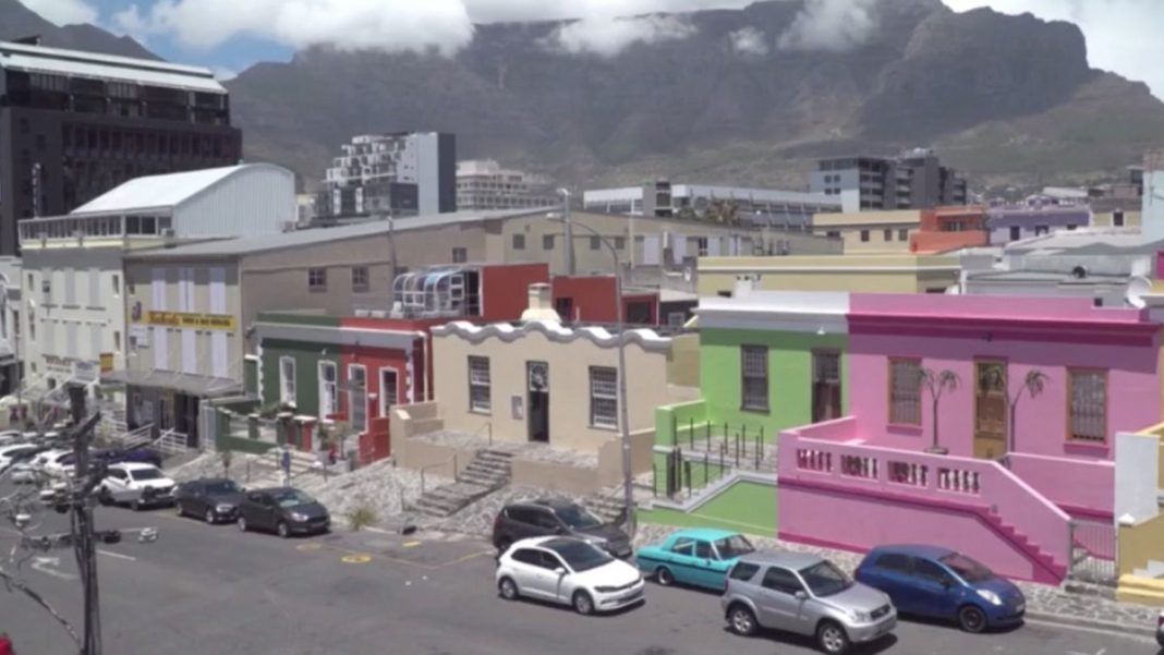 lage-in-suedafrika:-aerztin-nach-der-infektions-welle:-“mit-omikron-kann-ich-leben,-delta-moechte-ich-nie-wieder-erleben” lage-in-suedafrika:-aerztin-nach-der-infektions-welle:-“mit-omikron-kann-ich-leben,-delta-moechte-ich-nie-wieder-erleben”