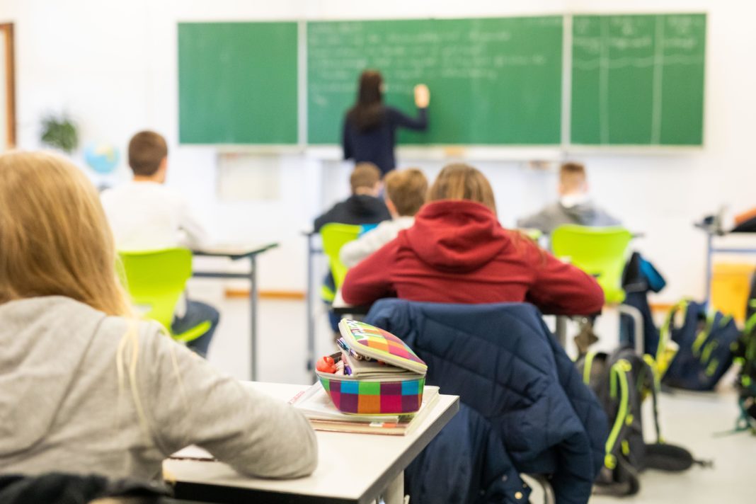 was-man-tun-muss,-um-schulkinder-vor-omikron-zu-schuetzen was-man-tun-muss,-um-schulkinder-vor-omikron-zu-schuetzen