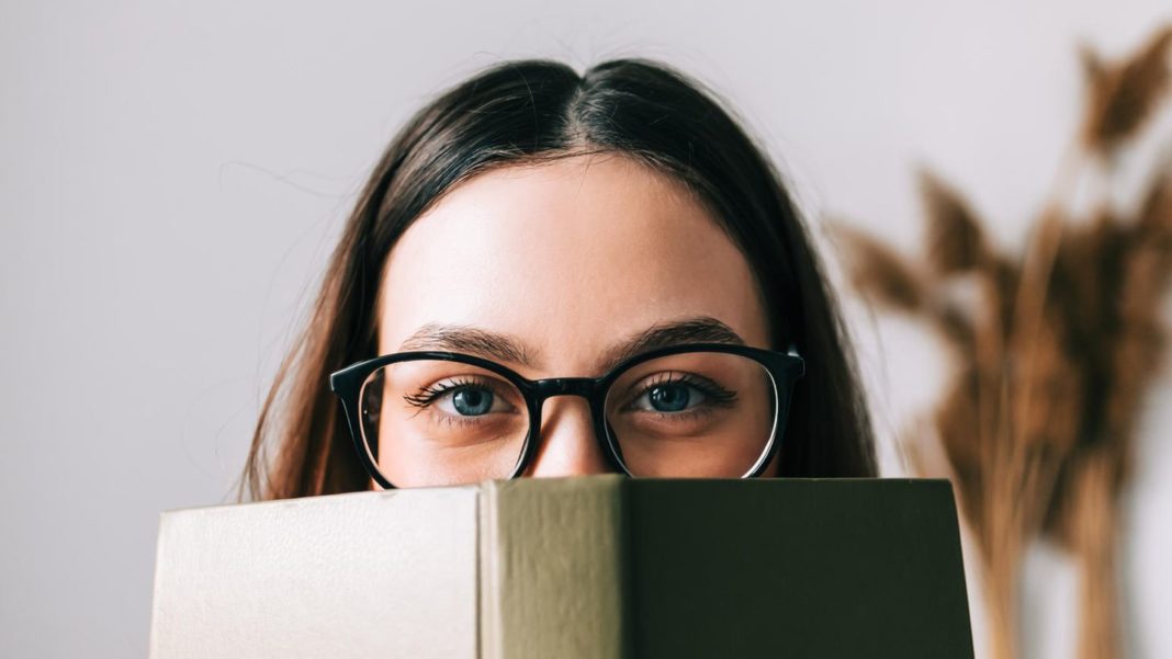 klare-sicht:-ich-trage-jetzt-brille-ich-bin-jetzt-eine-von-euch.-und-wir-werden-immer-mehr klare-sicht:-ich-trage-jetzt-brille-ich-bin-jetzt-eine-von-euch.-und-wir-werden-immer-mehr