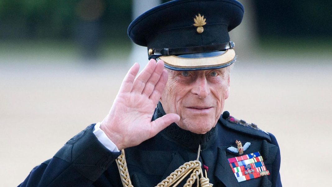 prinz-philip-(†):-seine-uniform-wird-das-herzstueck-einer-neuen-ausstellung prinz-philip-(†):-seine-uniform-wird-das-herzstueck-einer-neuen-ausstellung