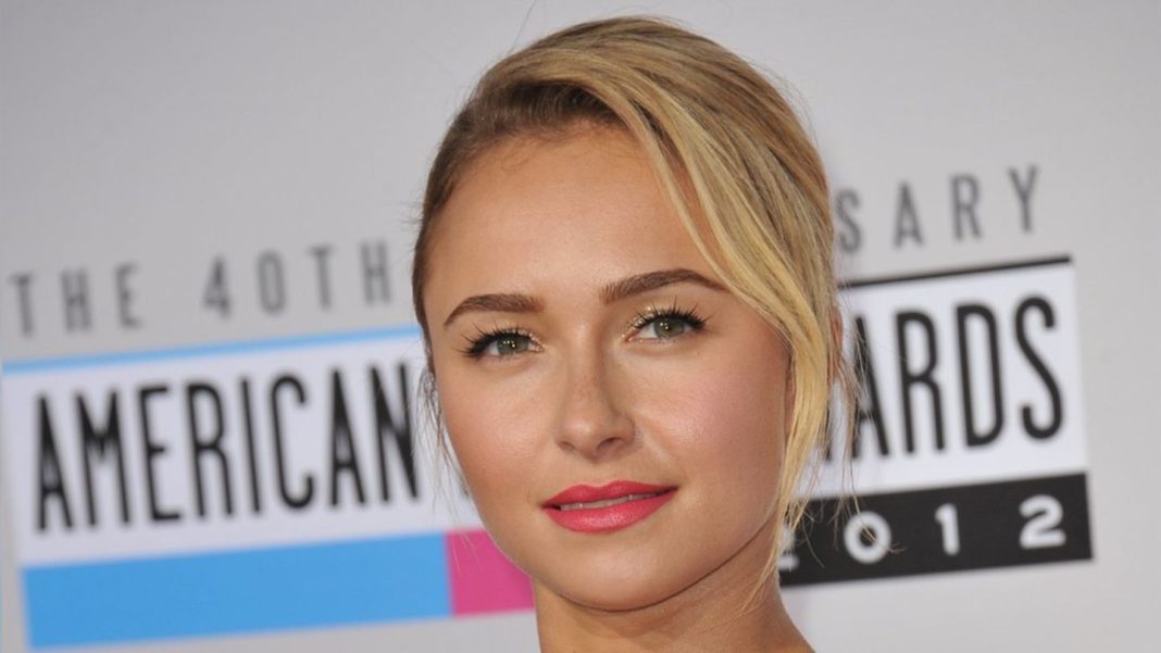 hayden-panettiere:-sie-betet-fuer-familie-und-freunde-in-ukraine hayden-panettiere:-sie-betet-fuer-familie-und-freunde-in-ukraine
