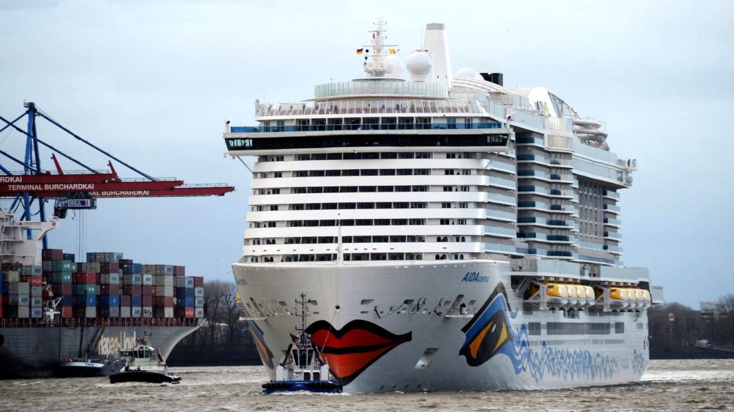 superlativ-fuer-6600-passagiere:-“aida-cosma”:-so-sieht-das-neue-flaggschiff-von-aida-cruises-aus superlativ-fuer-6600-passagiere:-“aida-cosma”:-so-sieht-das-neue-flaggschiff-von-aida-cruises-aus