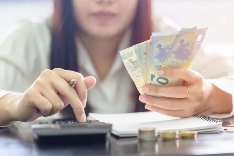 so-viel-geld-solltet-ihr-in-jedem-alter-gespart-haben so-viel-geld-solltet-ihr-in-jedem-alter-gespart-haben