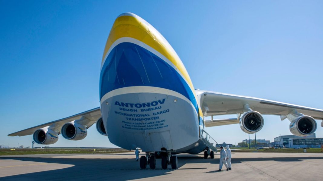 follow-me:-antonow-an-225:-einziges-exemplar-des-weltgroessten-frachtflugzeuges-zerstoert follow-me:-antonow-an-225:-einziges-exemplar-des-weltgroessten-frachtflugzeuges-zerstoert