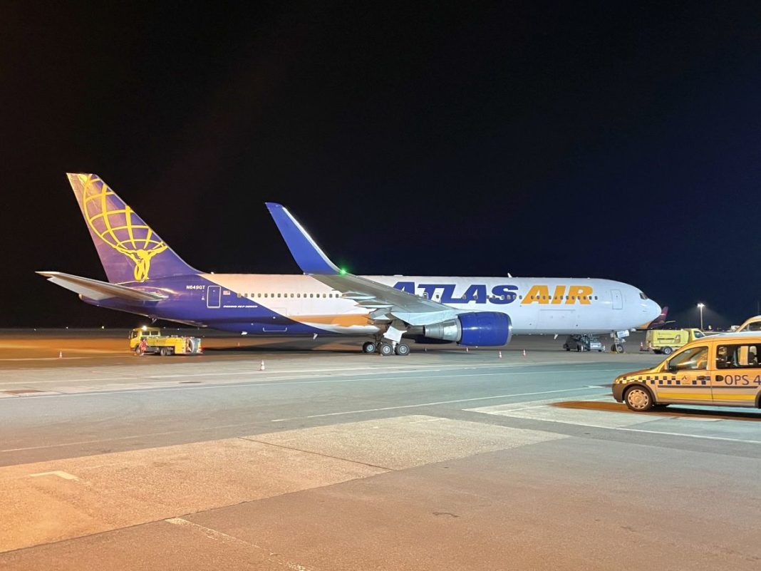 im-auftrag-des-us-militaers:-atlas-air-mit-b767-in-nuernberg im-auftrag-des-us-militaers:-atlas-air-mit-b767-in-nuernberg
