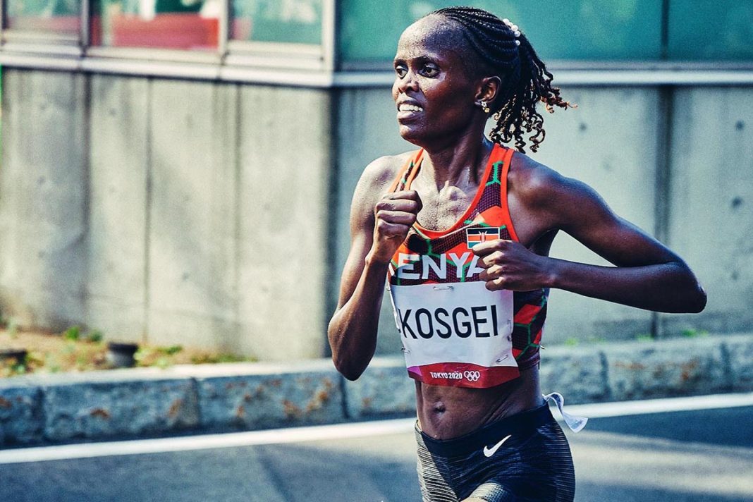 kosgei-laeuft-drittschnellste-marathonzeit-der-geschichte kosgei-laeuft-drittschnellste-marathonzeit-der-geschichte