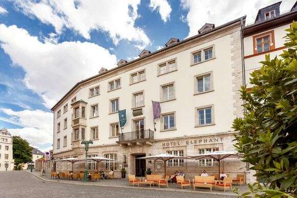 hotel-elephant-weimar-nimmt-fluechtlinge hotel-elephant-weimar-nimmt-fluechtlinge