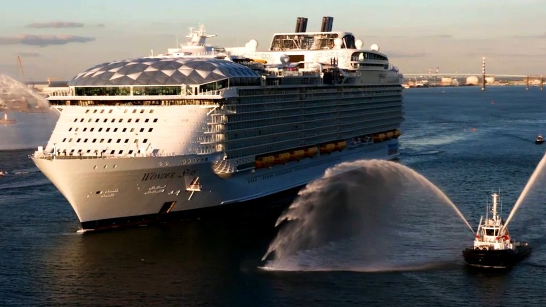 “wonder-of-the-seas”:-fuenfmal-so-gross-wie-die-titanic-–-das-groesste-kreuzfahrtschiff-der-welt-im-video