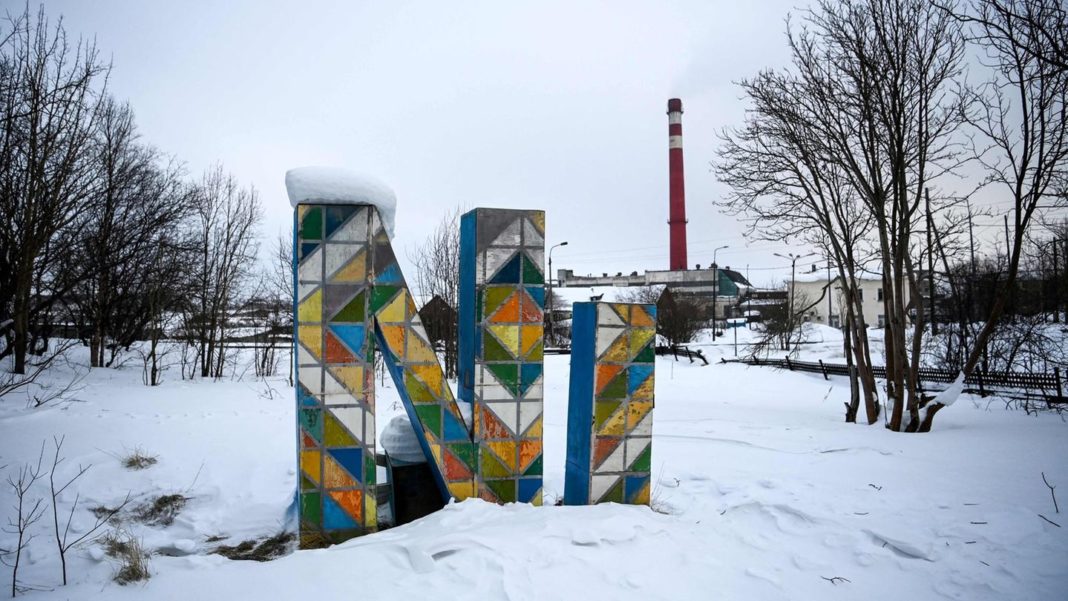 lost-places-in-russland:-tristesse,-frost-und-schwefeldioxid-–-dieser-russische-ort-verkommt-zur-industrieruine