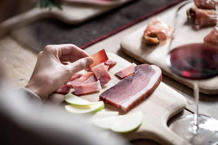 suedtiroler-speck-gga.-–-anwendungstipps-von-kuechenchef-christoph huber-&-kreative-rezepte suedtiroler-speck-gga.-–-anwendungstipps-von-kuechenchef-christoph huber-&-kreative-rezepte