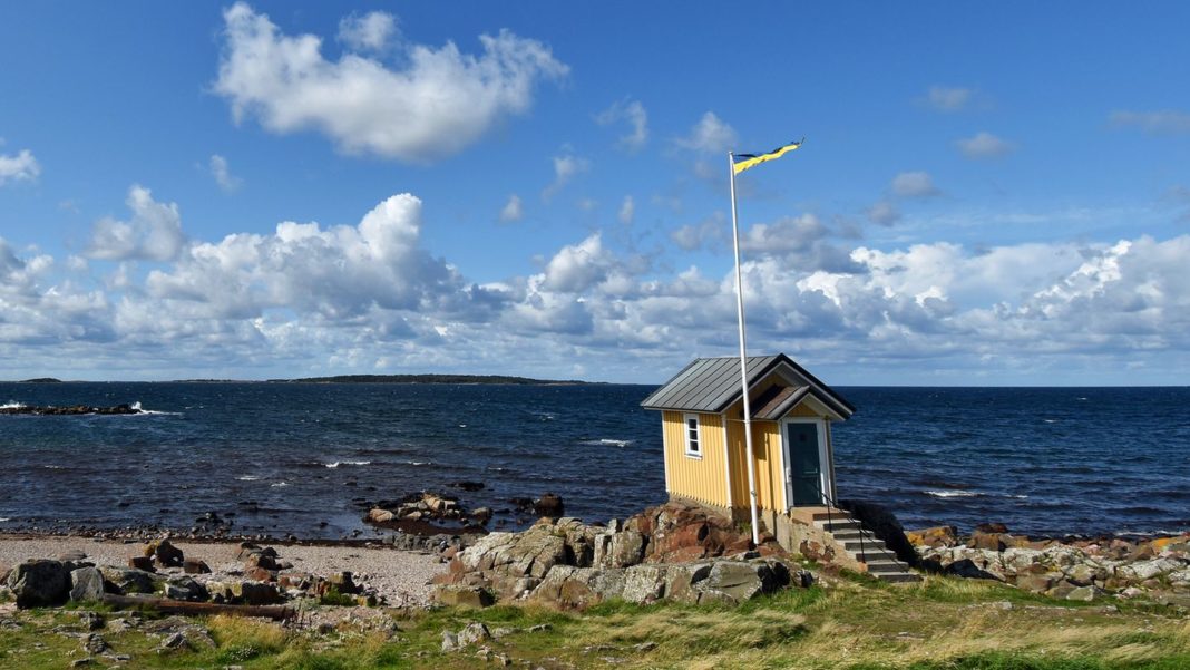 grand-tour-durch-skane:-wie-im-garten-schweden:-eine-reise-zu-krimischauplaetzen,-traumstraenden-–-und-weinguetern grand-tour-durch-skane:-wie-im-garten-schweden:-eine-reise-zu-krimischauplaetzen,-traumstraenden-–-und-weinguetern
