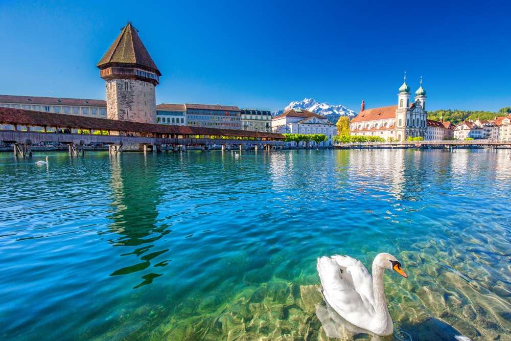 von-a-wie-ascona-bis-z-wie-zermatt:-die-schweiz-zum-spartarif-entdecken von-a-wie-ascona-bis-z-wie-zermatt:-die-schweiz-zum-spartarif-entdecken