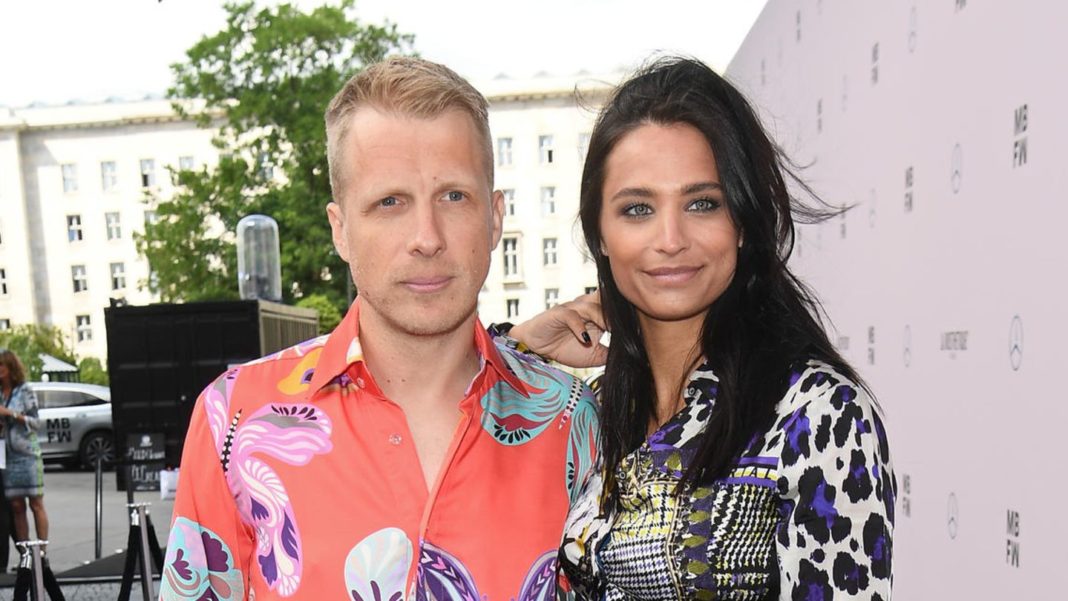 oliver-+-amira-pocher:-nach-flutkatastrophe-sind-oliver-und-amira-pocher-wieder-zu-hause oliver-+-amira-pocher:-nach-flutkatastrophe-sind-oliver-und-amira-pocher-wieder-zu-hause