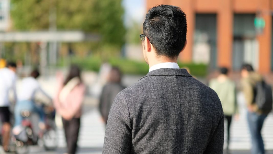 selbstwahrnehmung:-neue-studie-zeigt:-maenner-ueberschaetzen-oft-ihre-eigene-intelligenz selbstwahrnehmung:-neue-studie-zeigt:-maenner-ueberschaetzen-oft-ihre-eigene-intelligenz