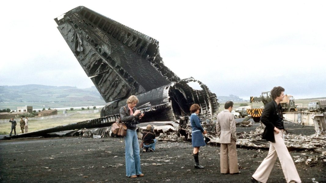 flugkatastrophe-vor-45-jahren:-tod-im-nebel-von-teneriffa:-der-schwaerzeste-tag-der-luftfahrt
