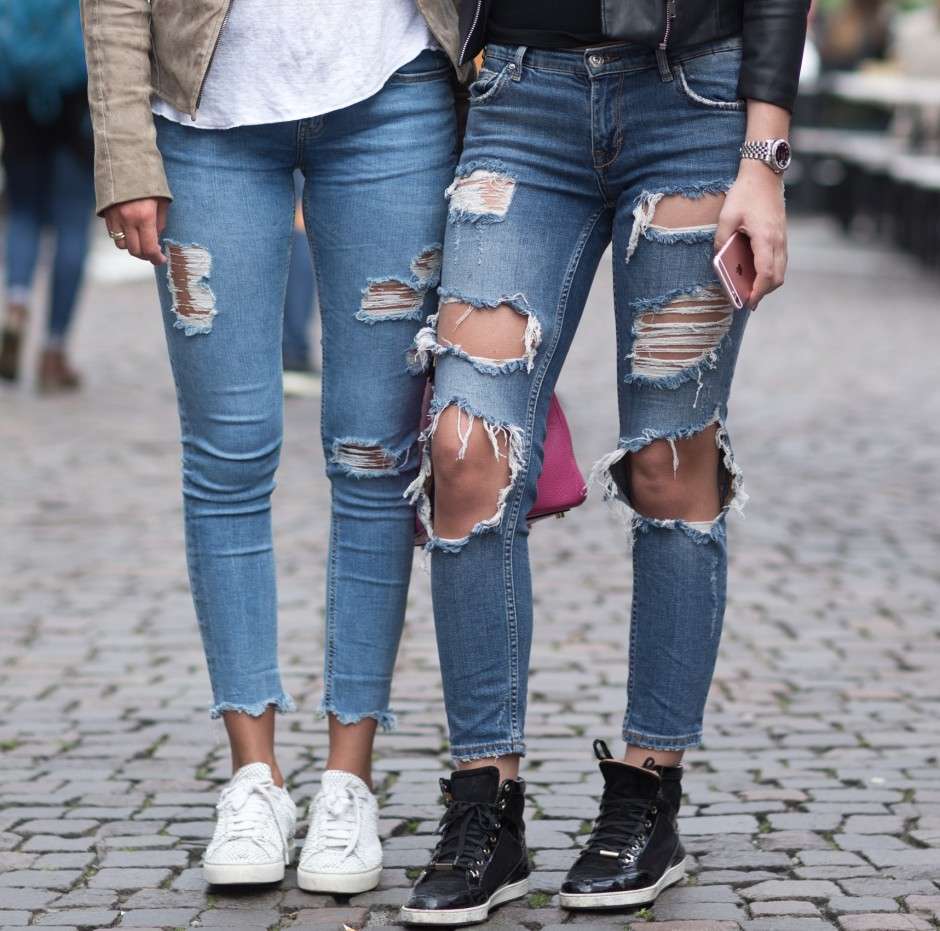 modetrend:-loechrige-jeans modetrend:-loechrige-jeans