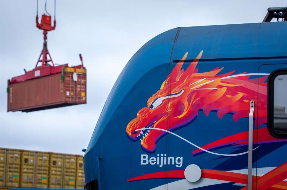 zwischen-china-und-russland:-unternehmen-gefangen-in-der-abhaengigkeit zwischen-china-und-russland:-unternehmen-gefangen-in-der-abhaengigkeit