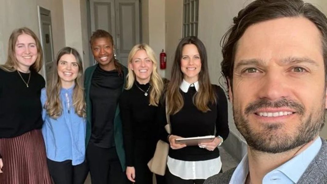 prinz-carl-philip-+-prinzessin-sofia:-ueberraschendes-selfie-–-doch-der-grund-ist-ernst prinz-carl-philip-+-prinzessin-sofia:-ueberraschendes-selfie-–-doch-der-grund-ist-ernst