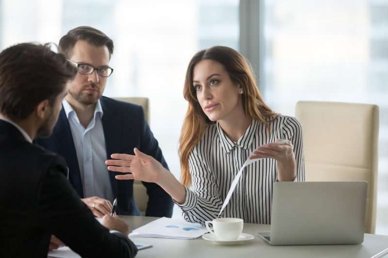 stress-im-buero:-so-geht-ihr-streitgespraeche-bei-konflikten-konstruktiv-an stress-im-buero:-so-geht-ihr-streitgespraeche-bei-konflikten-konstruktiv-an