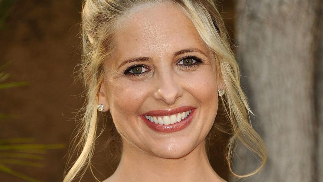 stars-im-beauty-wandel:-ihr-strahlendes-laecheln-hat-sich-kaum-veraendert stars-im-beauty-wandel:-ihr-strahlendes-laecheln-hat-sich-kaum-veraendert
