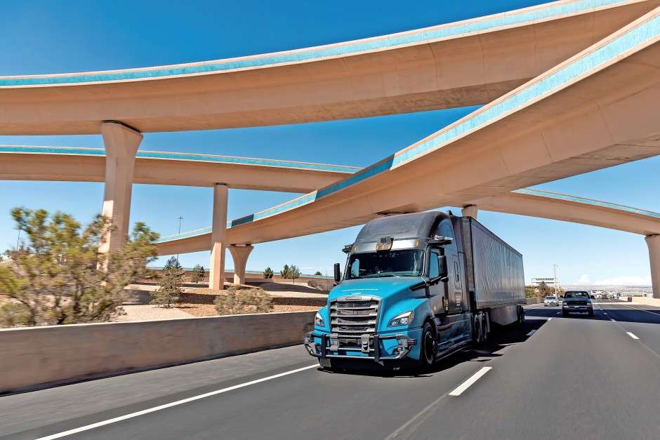 autonome-lastwagen:-roboterbrummis-fuer-den-highway autonome-lastwagen:-roboterbrummis-fuer-den-highway
