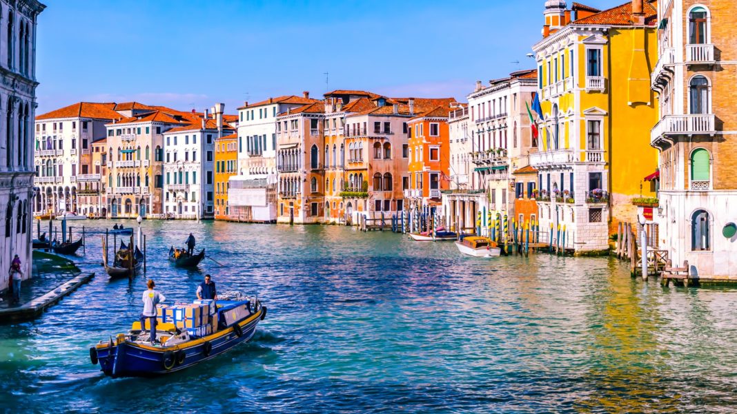 touristen-muessen-kuenftig-venedig-besuch-vorab-anmelden touristen-muessen-kuenftig-venedig-besuch-vorab-anmelden