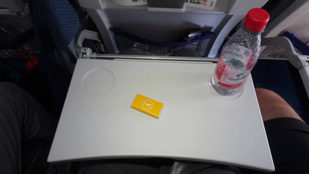 probleme-mit-gate-gourmet:-fluggaeste-der-lufthansa-muessen-teilweise-ohne-verpflegung-auskommen probleme-mit-gate-gourmet:-fluggaeste-der-lufthansa-muessen-teilweise-ohne-verpflegung-auskommen