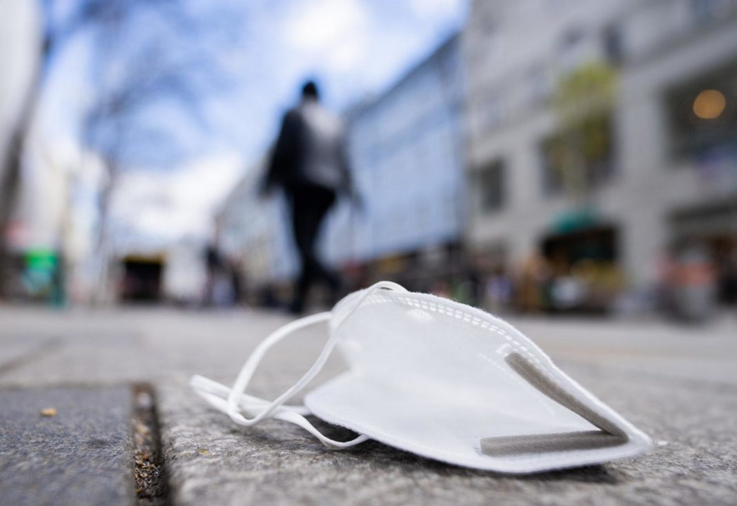 schluss-mit-der-maske:-warum-sie-experten-dennoch-empfehlen schluss-mit-der-maske:-warum-sie-experten-dennoch-empfehlen
