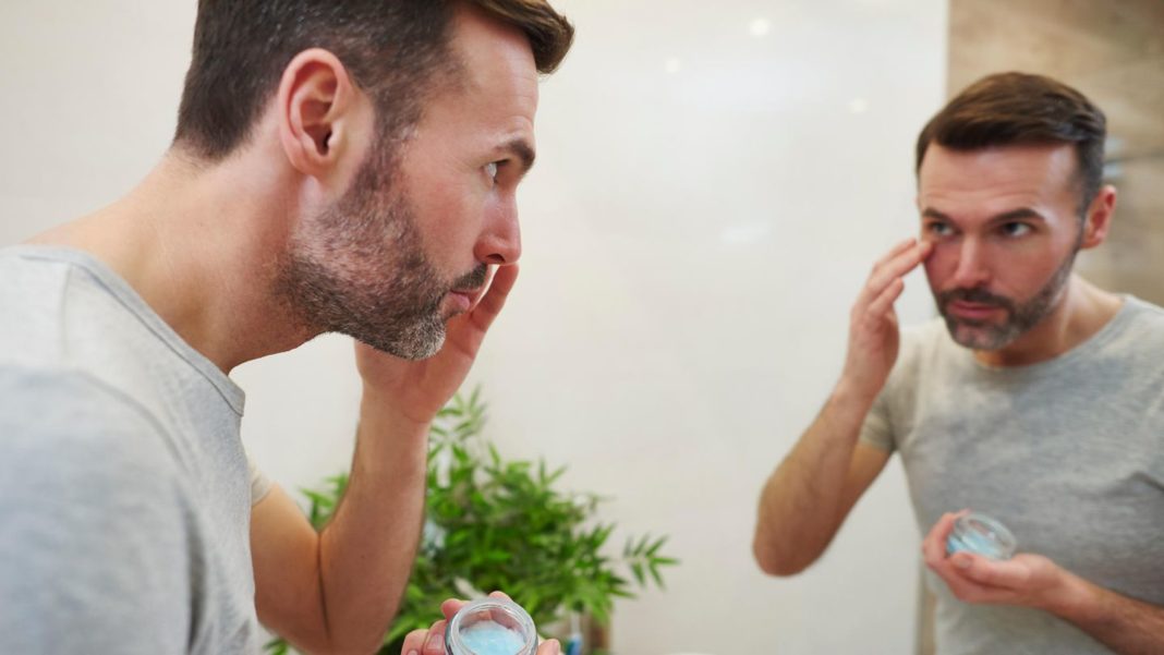 tipps-und-tricks:-welche-(haus-)mittel-helfen-gegen-geschwollene-augen? tipps-und-tricks:-welche-(haus-)mittel-helfen-gegen-geschwollene-augen?