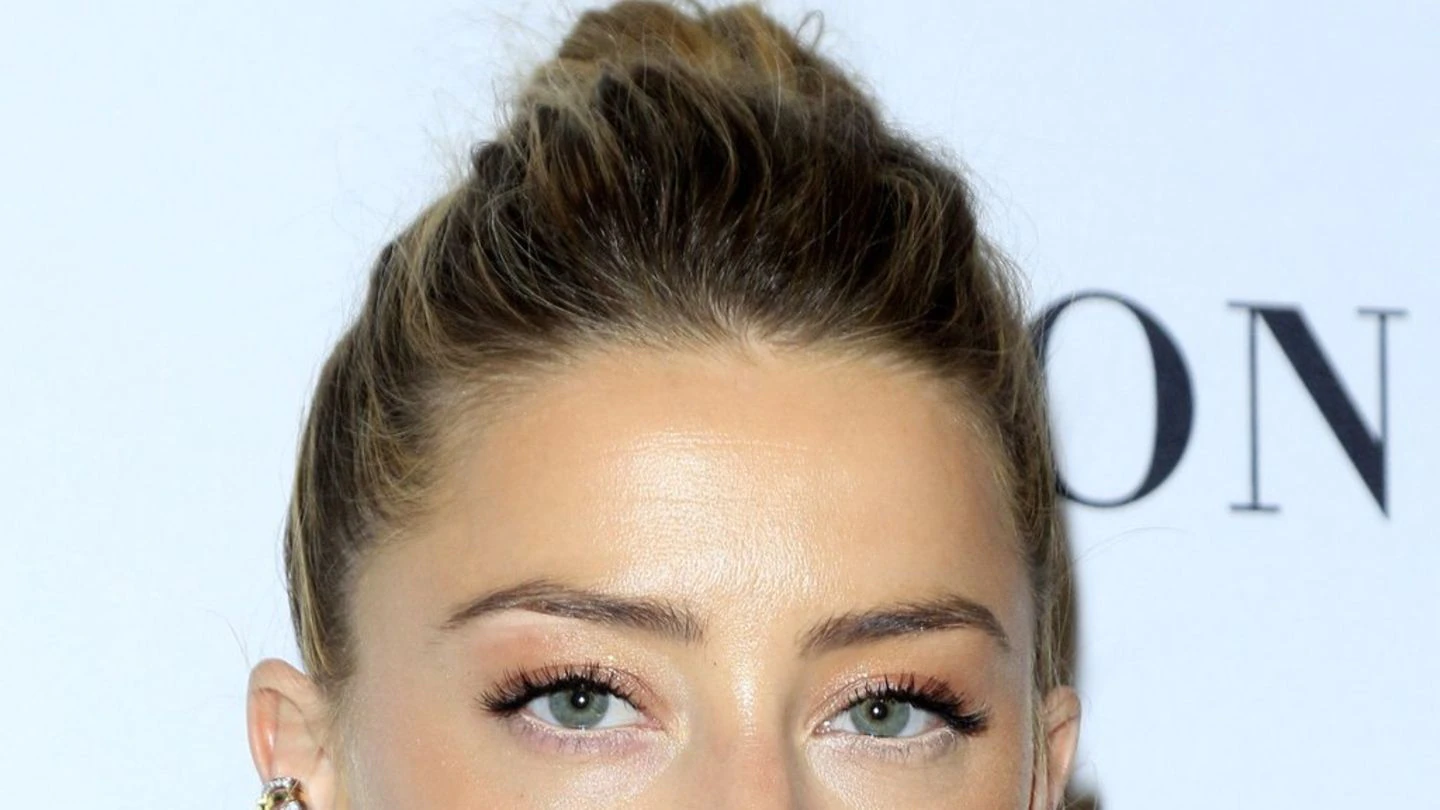 amber-heard:-schauspielerin-feuert-ihre-pr-firma amber-heard:-schauspielerin-feuert-ihre-pr-firma