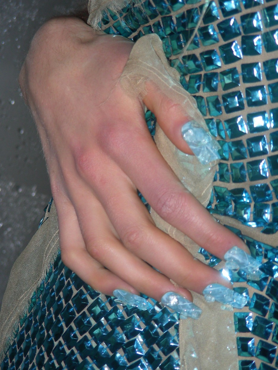 auffaelliges-nageldesign-ist-nicht-mehr-nur-ein-fall-fuer-spezial-salons auffaelliges-nageldesign-ist-nicht-mehr-nur-ein-fall-fuer-spezial-salons