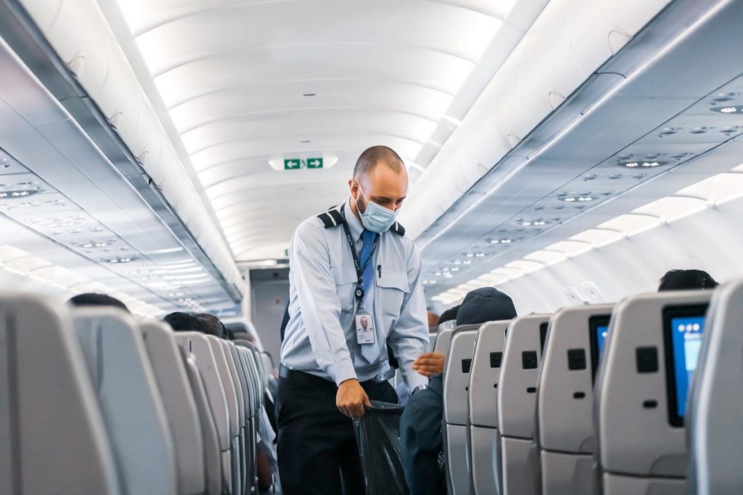 maskenpflicht-in-flugzeugen:-oesterreichisches-gesundheitsministerium-gibt-keine-klare-antwort
