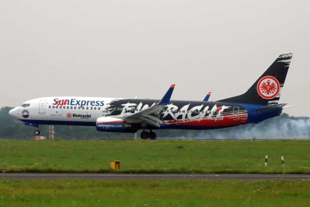 sunexpress-fliegt-eintracht-frankfurt-zum-finale