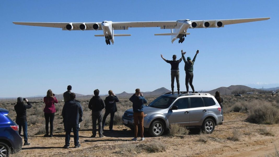 follow-me:-stratolaunch-–-das-verrueckteste-flugzeug-mit-zwei-ruempfen-und-sechs-triebwerken follow-me:-stratolaunch-–-das-verrueckteste-flugzeug-mit-zwei-ruempfen-und-sechs-triebwerken