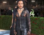 ausser-atem:-das-comeback-der-korsage ausser-atem:-das-comeback-der-korsage