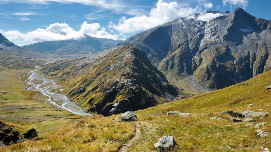 alpenwanderung:-ab-durch-die-greina-hochebene:-eine-wanderung-von-graubuenden-ins-tessin alpenwanderung:-ab-durch-die-greina-hochebene:-eine-wanderung-von-graubuenden-ins-tessin