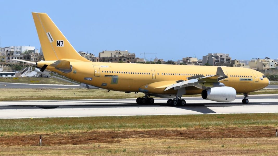 niederlande-lassen-a330mrtt-in-luqa-lackieren