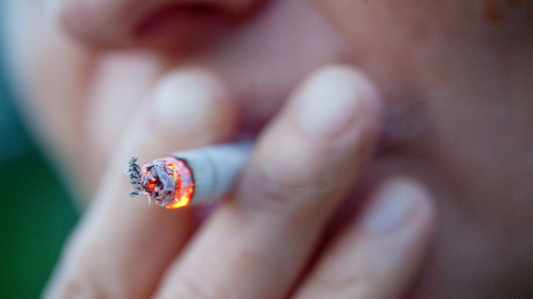 laut-statistischem-bundesamt:-trotz-sinkendem-konsum:-rauchen-kostet-jaehrlich-75.000-menschen-in-deutschland-das-leben