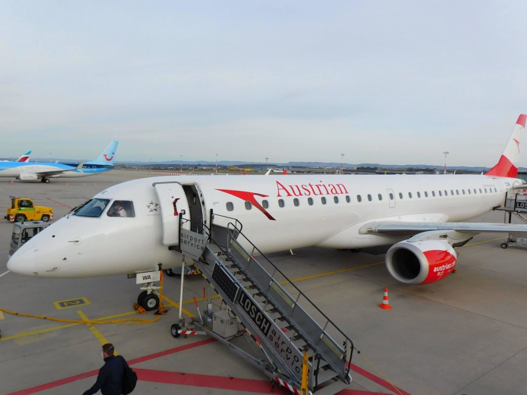 auf-treppe-gestuerzt:-austrian-airlines-muss-schmerzensgeld-bezahlen