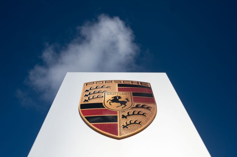 porsche-ganz-vorne,-tesla-nicht-sehr-beliebt:-bei-diesen-autobauern-wollen-young-professionals-am-liebsten-arbeiten porsche-ganz-vorne,-tesla-nicht-sehr-beliebt:-bei-diesen-autobauern-wollen-young-professionals-am-liebsten-arbeiten