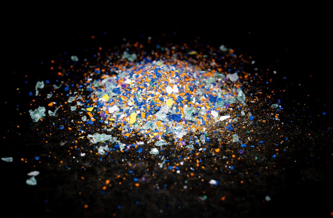 erstmals-mikroplastik-im-schnee-der-antarktis-nachgewiesen