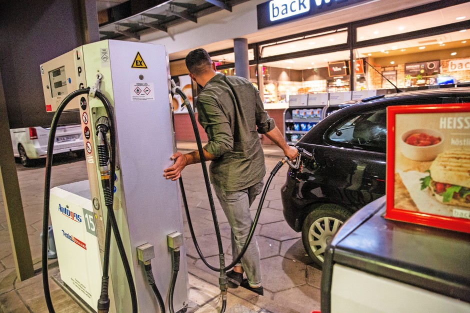 debatte-um-uebergewinnsteuer:-wie-der-tankstreit-die-ampelkoalition-spaltet debatte-um-uebergewinnsteuer:-wie-der-tankstreit-die-ampelkoalition-spaltet