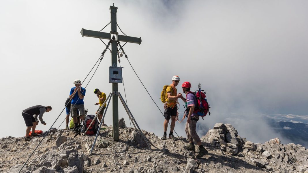 2000-meter-senkrechter-fels:-abenteuer-watzmann-–-der-berg-mit-der-hoechsten-wand-der-ostalpen 2000-meter-senkrechter-fels:-abenteuer-watzmann-–-der-berg-mit-der-hoechsten-wand-der-ostalpen
